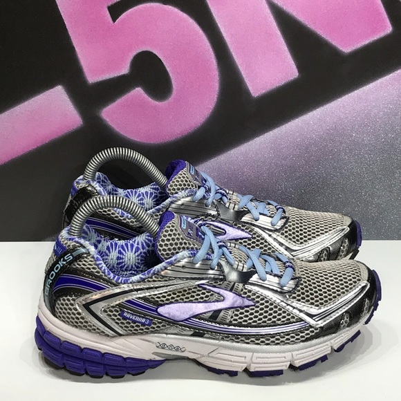 Brooks snowflake shoes Clearance